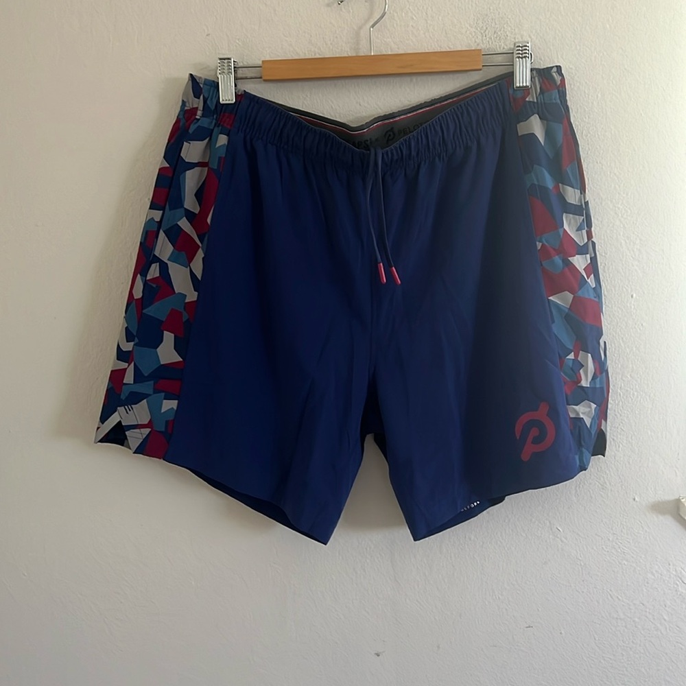 Peloton x fourlaps shorts size XL